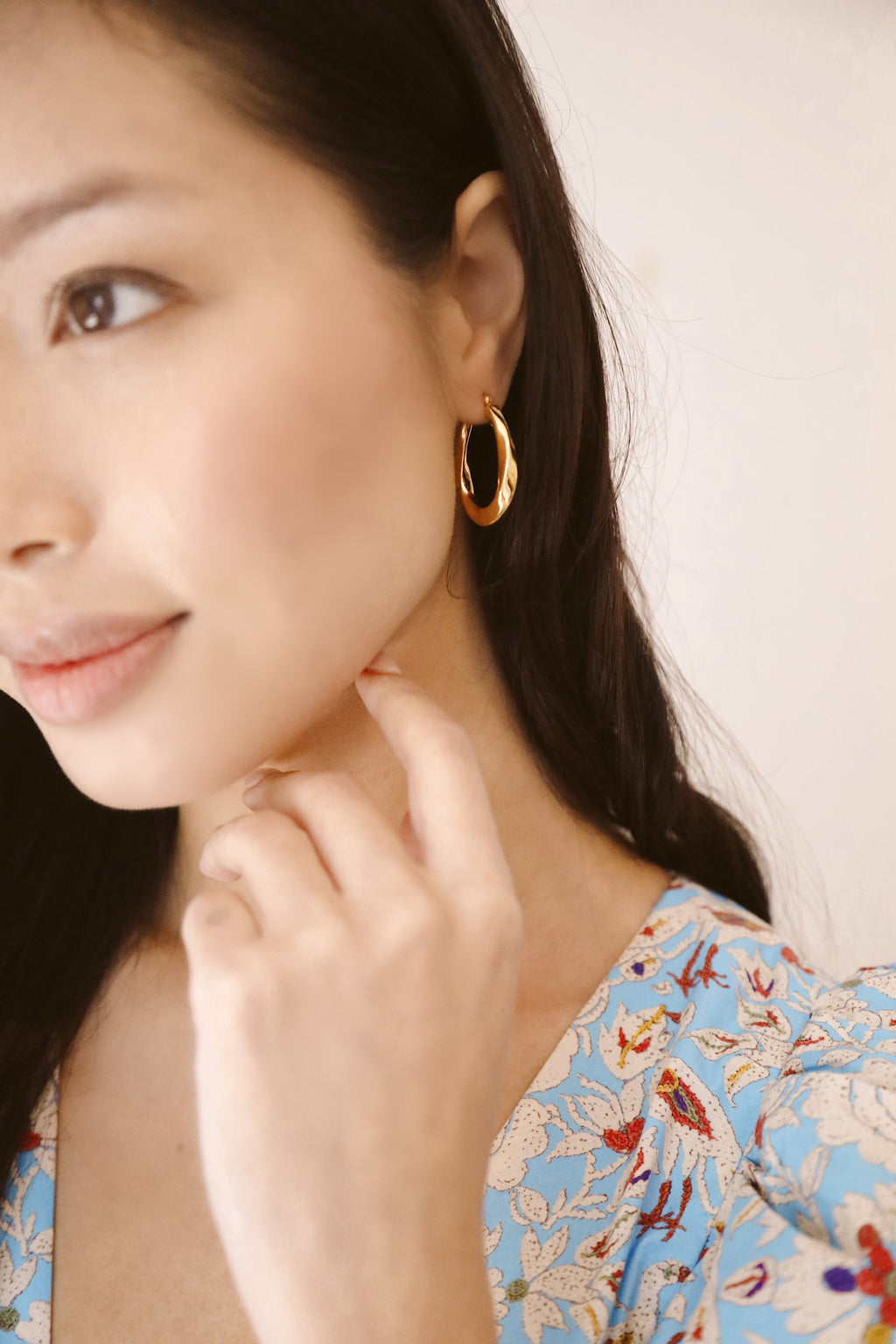 14K Lolita Hoops