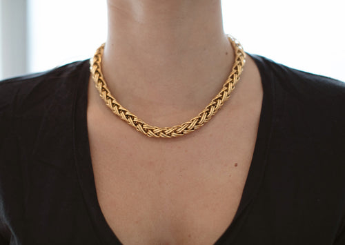Twist Necklace